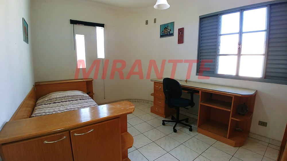 Sobrado de 326m² com 3 quartos em Mandaqui