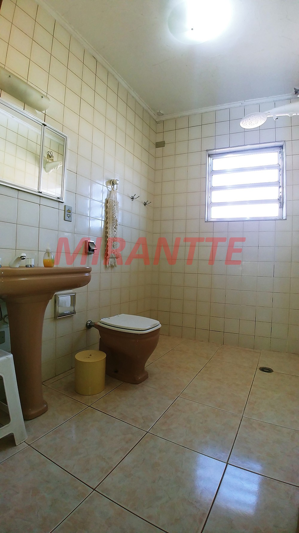 Sobrado de 326m² com 3 quartos em Mandaqui