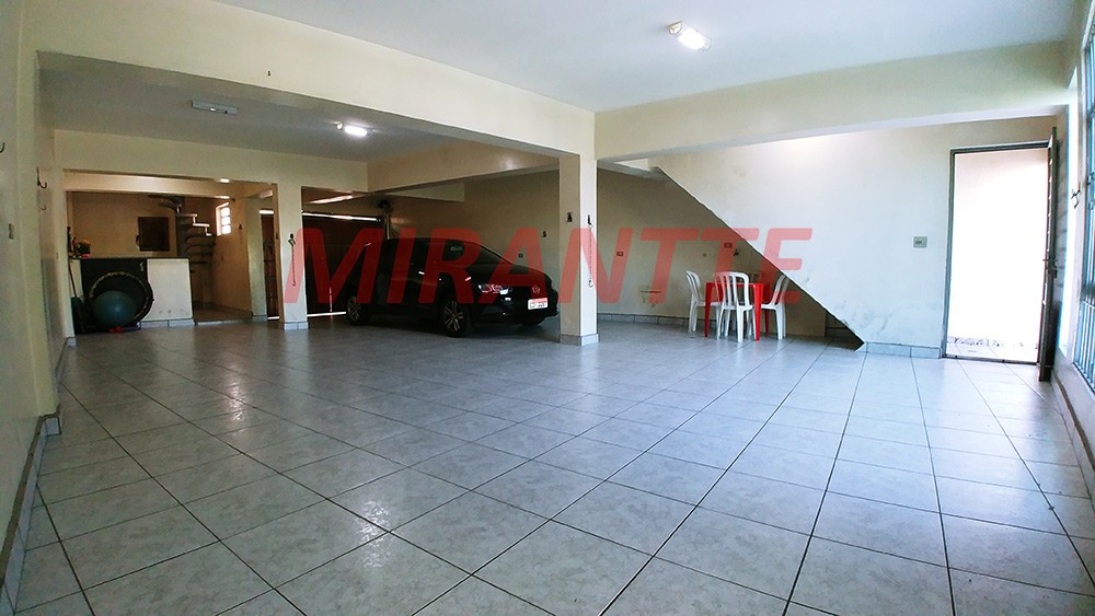 Sobrado de 326m² com 3 quartos em Mandaqui