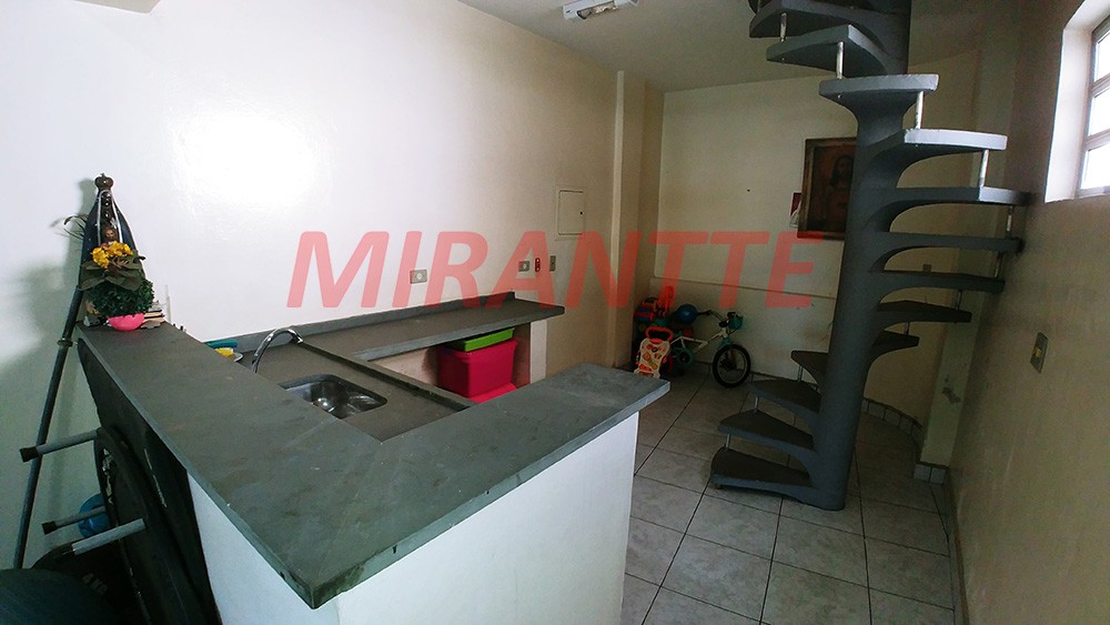 Sobrado de 326m² com 3 quartos em Mandaqui