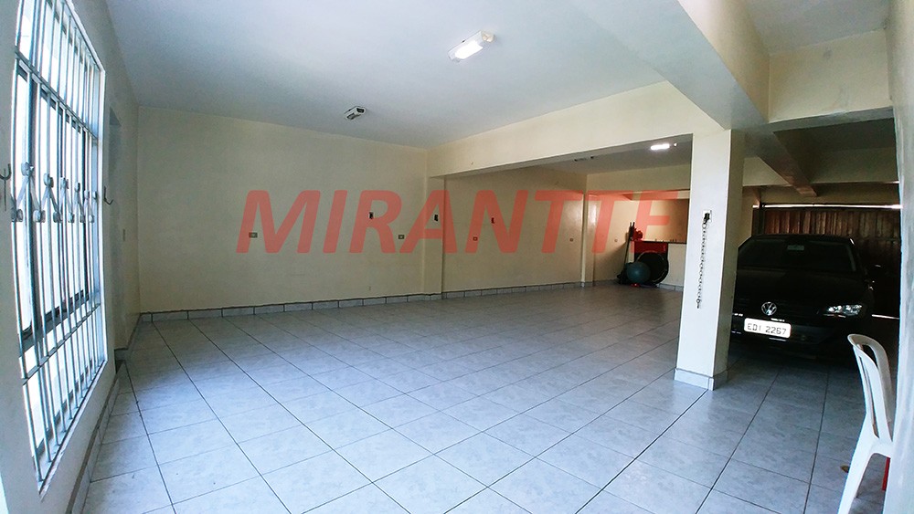 Sobrado de 326m² com 3 quartos em Mandaqui