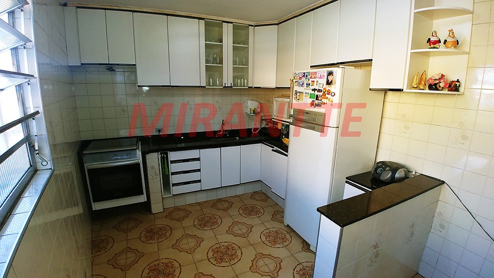 Sobrado de 326m² com 3 quartos em Mandaqui
