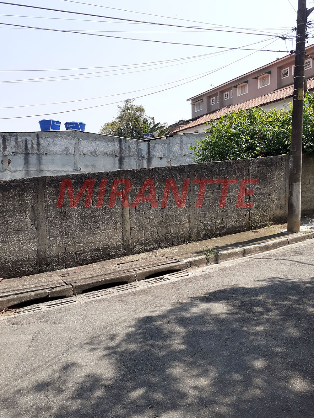 Terreno de 470m² com 2 quartos em Vila Galvão