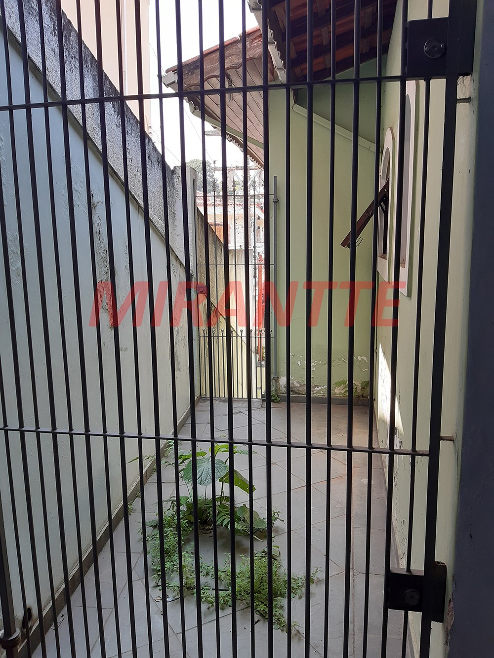 Sobrado com 3 quartos em Tremembe