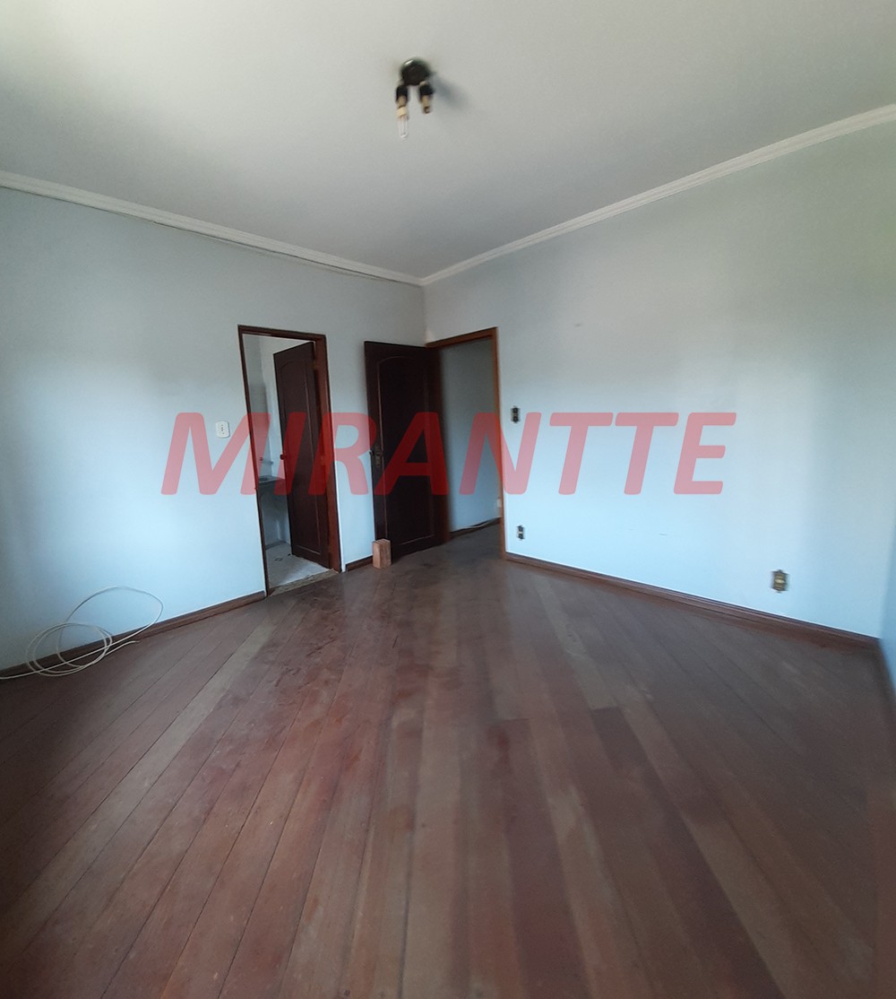 Sobrado com 3 quartos em Tremembe