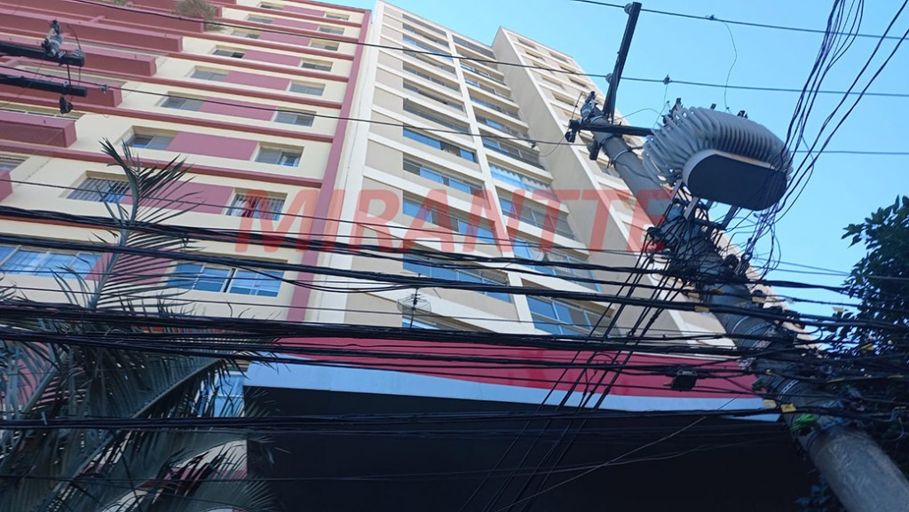 Apartamento com 3 quartos em Santana