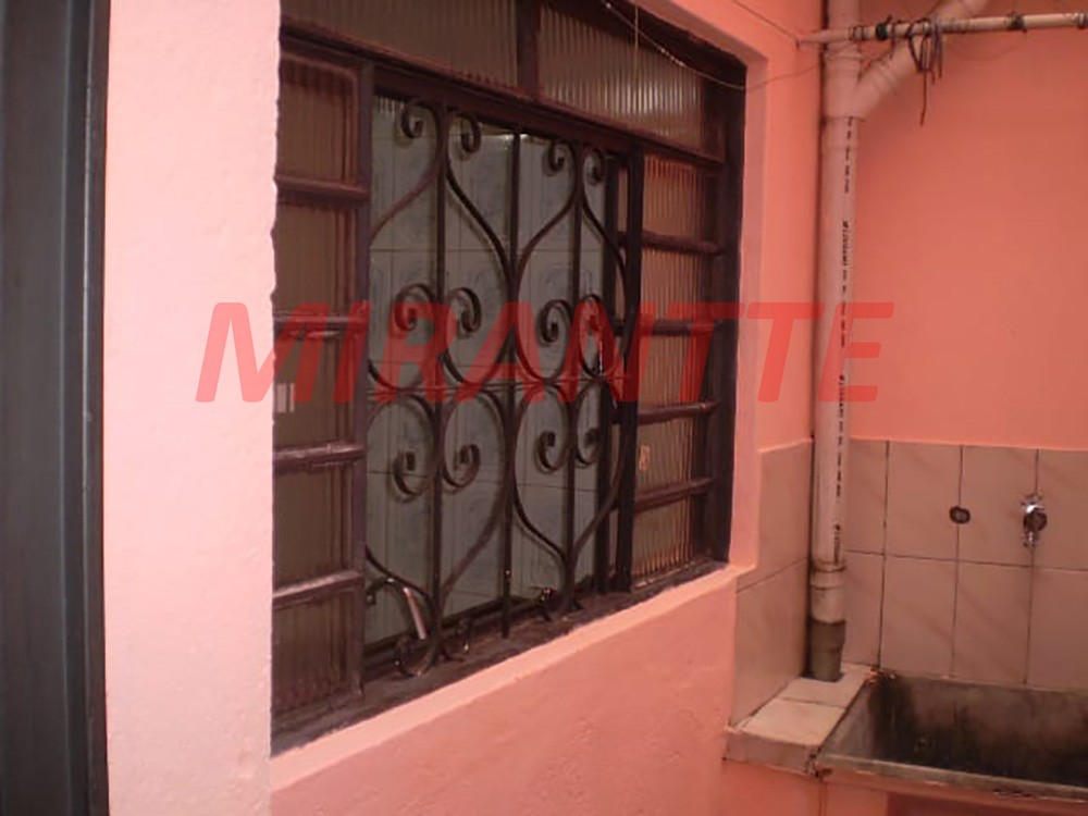 Sobrado de 112m² com 2 quartos em Jardim Fontalis
