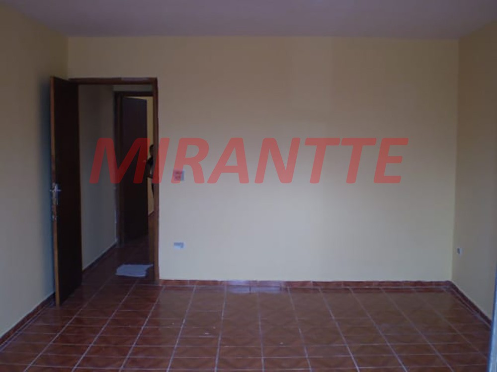 Sobrado de 112m² com 2 quartos em Jardim Fontalis