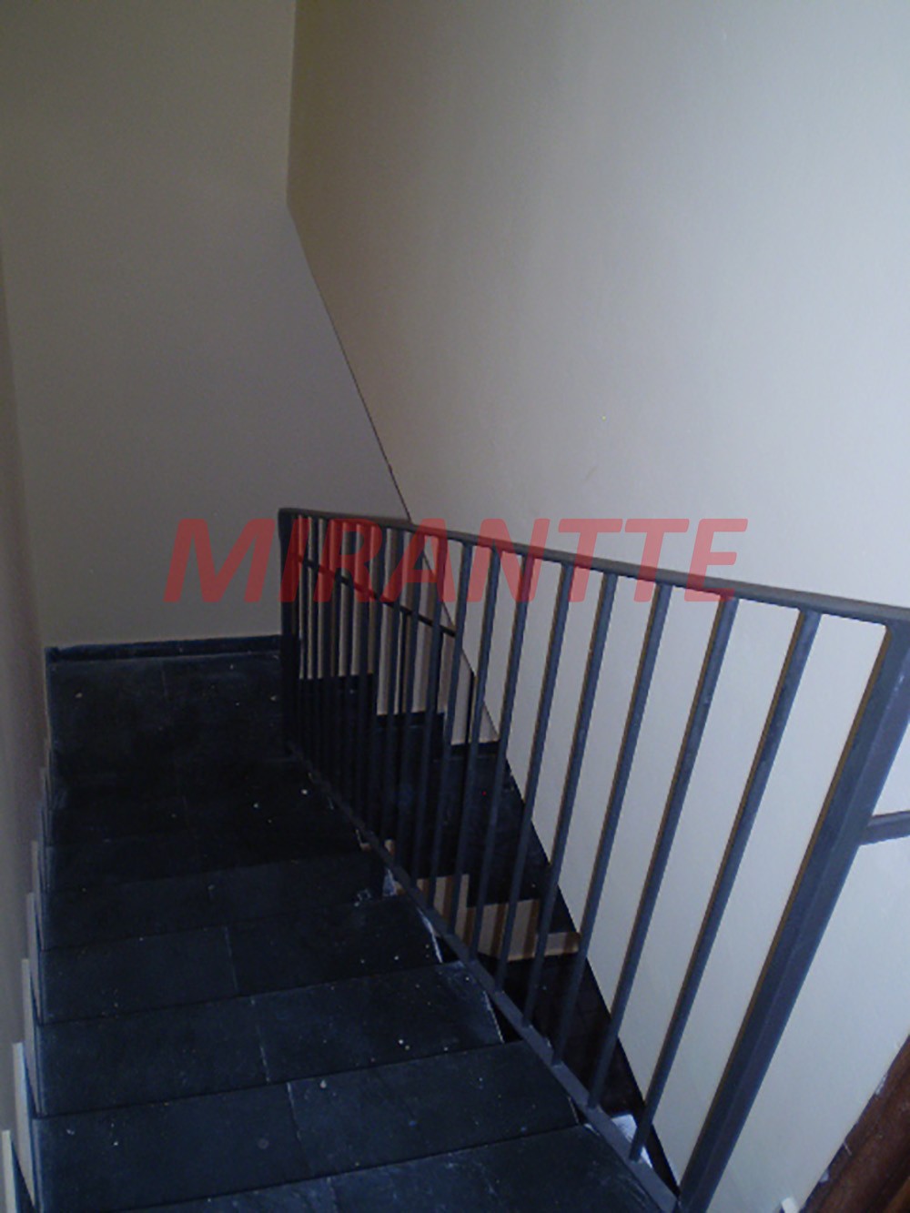 Sobrado de 112m² com 2 quartos em Jardim Fontalis