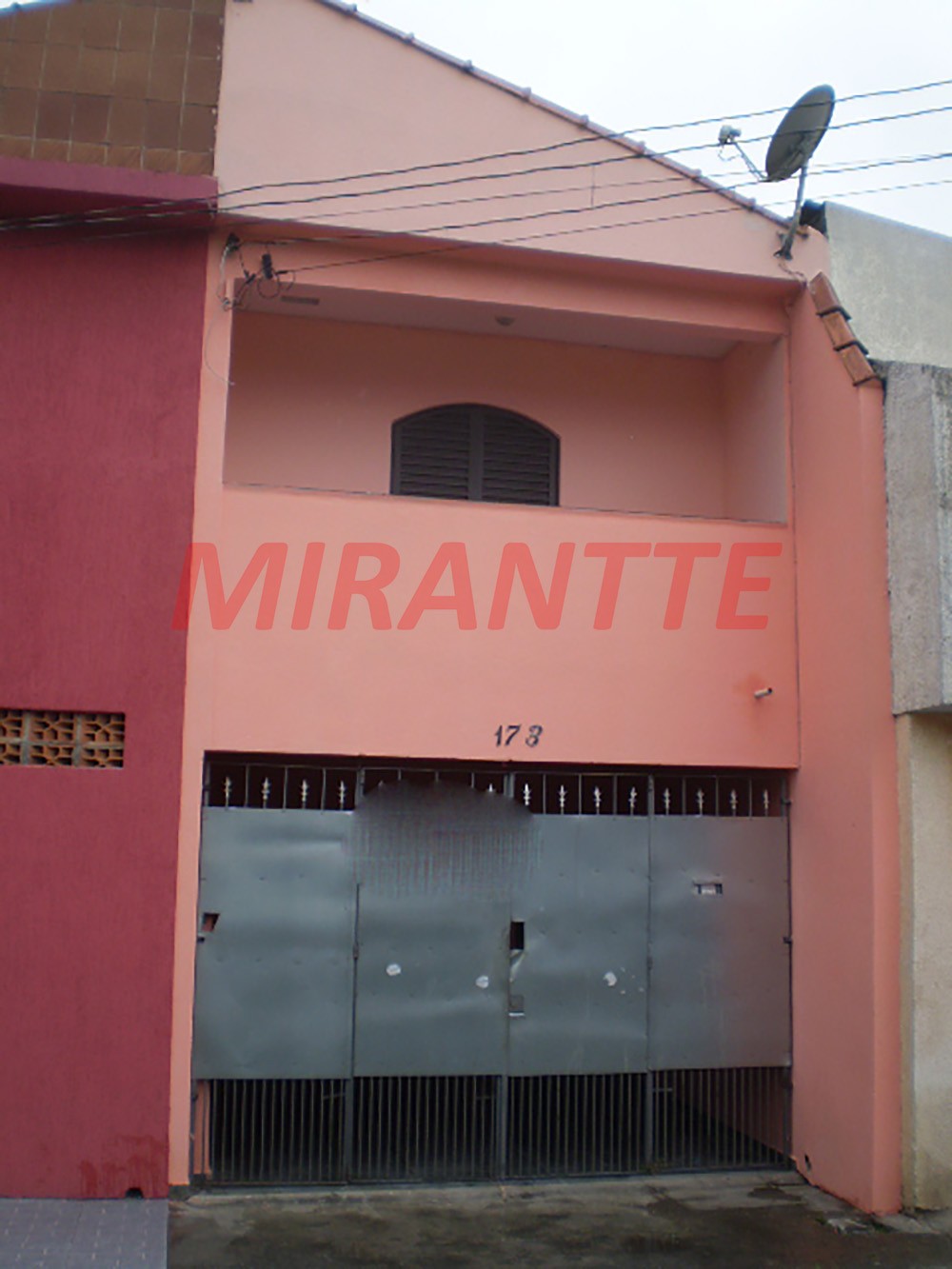 Sobrado de 112m² com 2 quartos em Jardim Fontalis