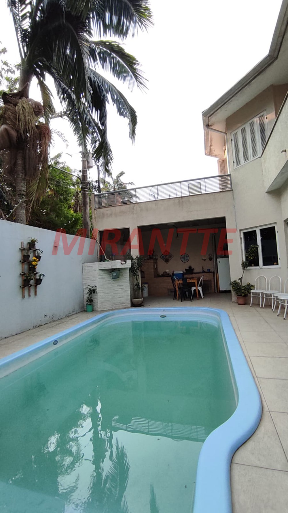 Sobrado de 400m² em Jardim Santa Helena