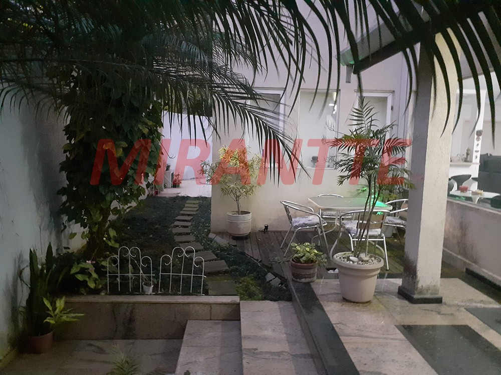 Sobrado de 400m² em Jardim Santa Helena