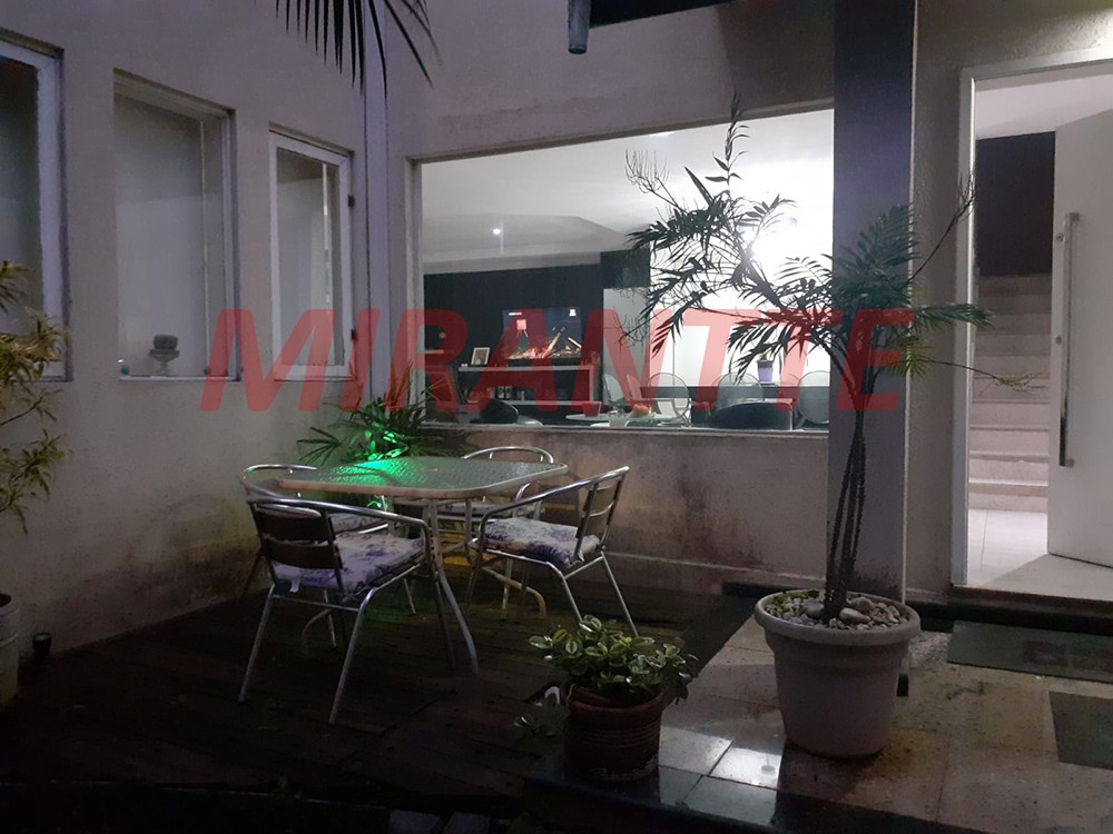 Sobrado de 400m² em Jardim Santa Helena