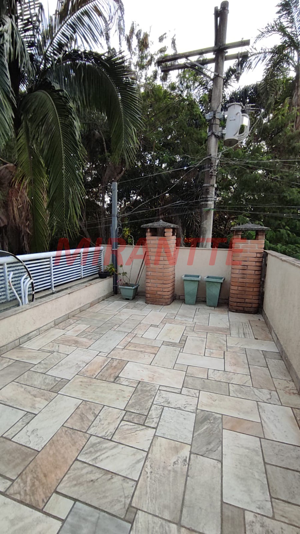 Sobrado de 400m² em Jardim Santa Helena