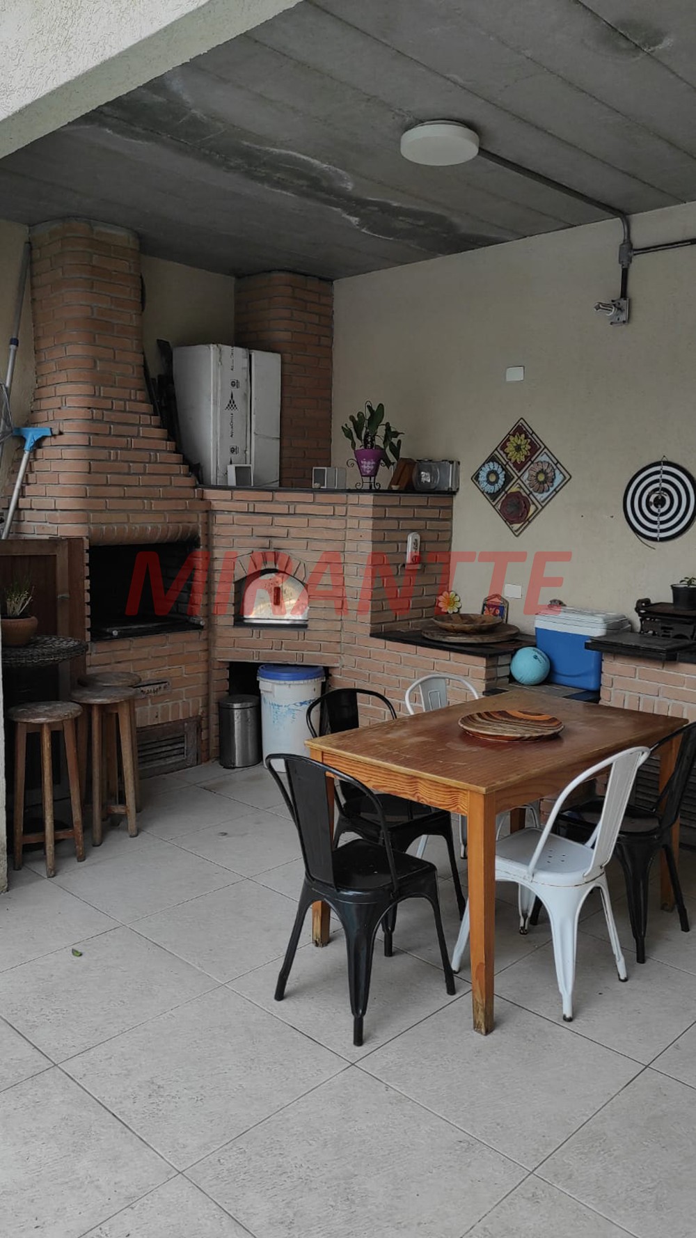 Sobrado de 400m² em Jardim Santa Helena