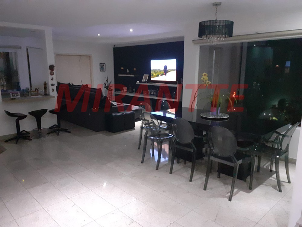 Sobrado de 400m² em Jardim Santa Helena