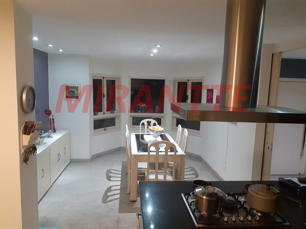 Sobrado de 400m² em Jardim Santa Helena
