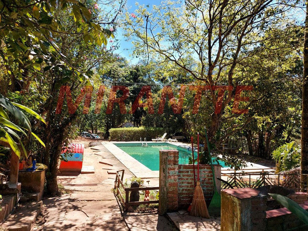 Chácara de 330m² com 2 quartos em Serra da Cantareira