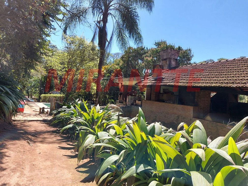 Chácara de 330m² com 2 quartos em Serra da Cantareira