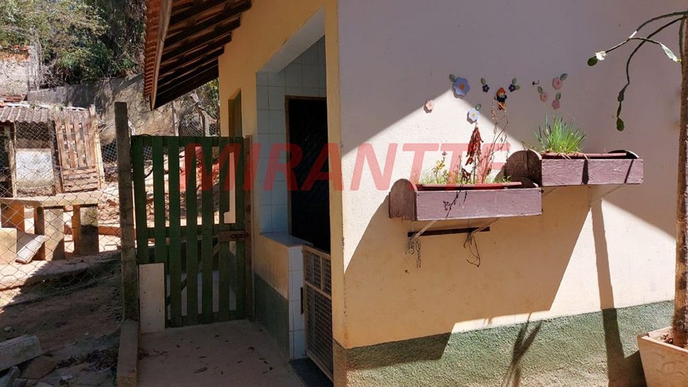 Chácara de 330m² com 2 quartos em Serra da Cantareira
