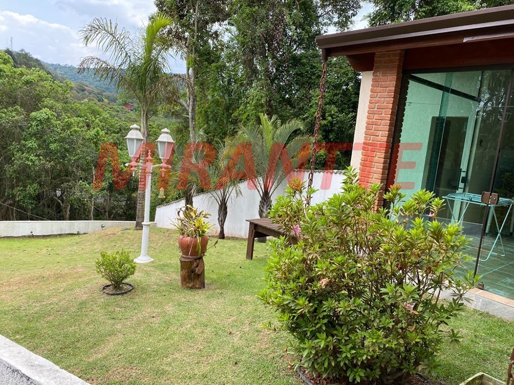 Sobrado de 470m² com 3 quartos em Serra Da Cantareira