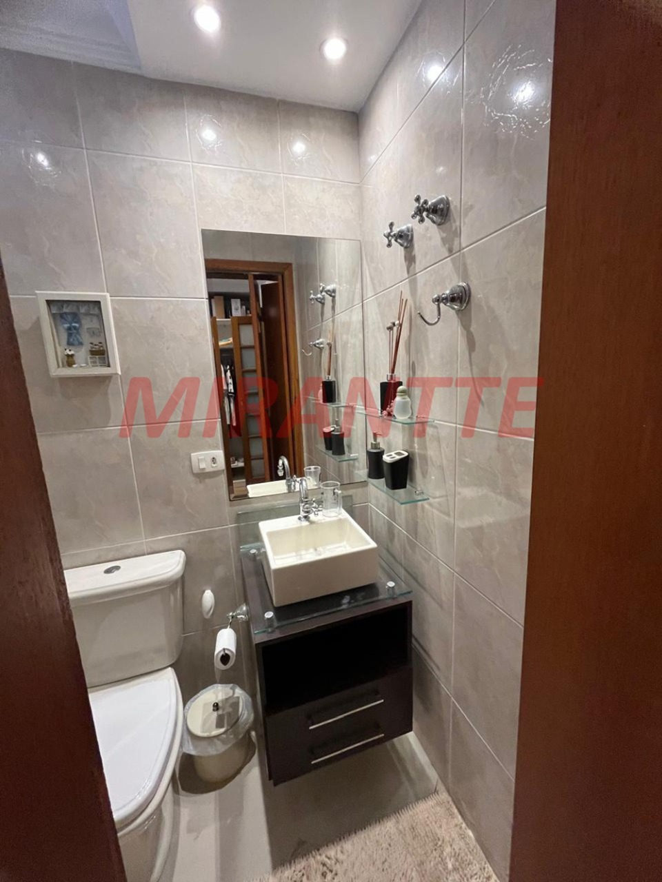 Sobrado de 470m² com 3 quartos em Serra Da Cantareira