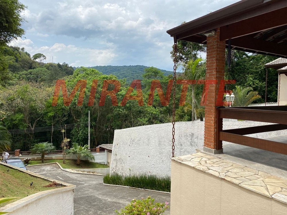 Sobrado de 470m² com 3 quartos em Serra Da Cantareira