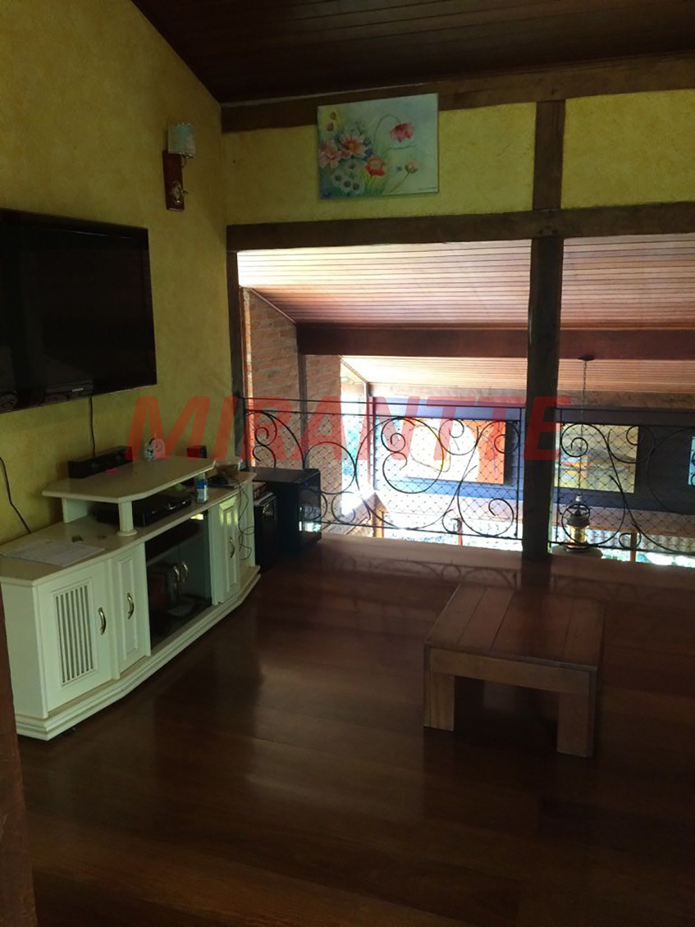 Sobrado de 350m² com 4 quartos em Serra da Cantareira