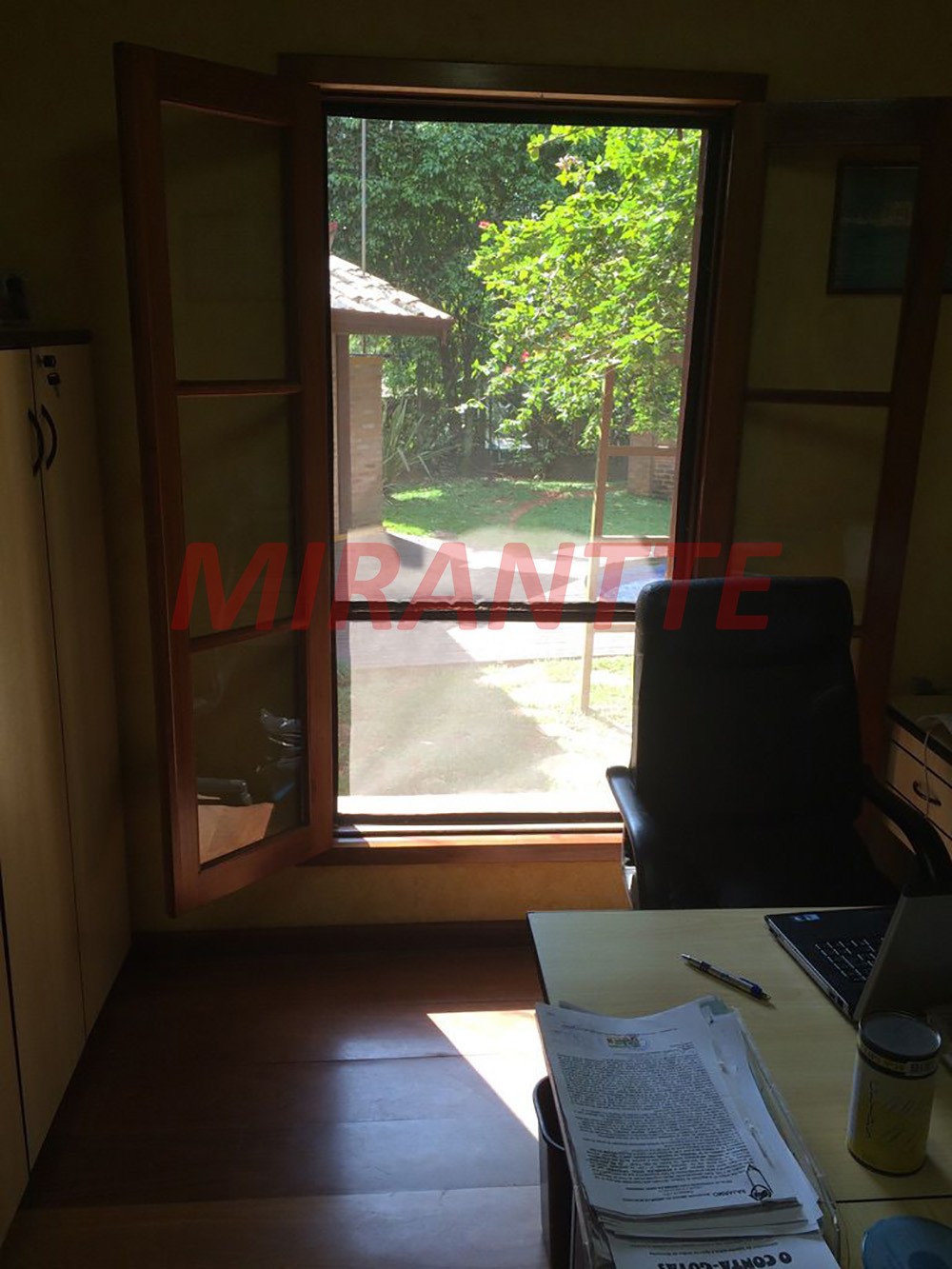 Sobrado de 350m² com 4 quartos em Serra da Cantareira