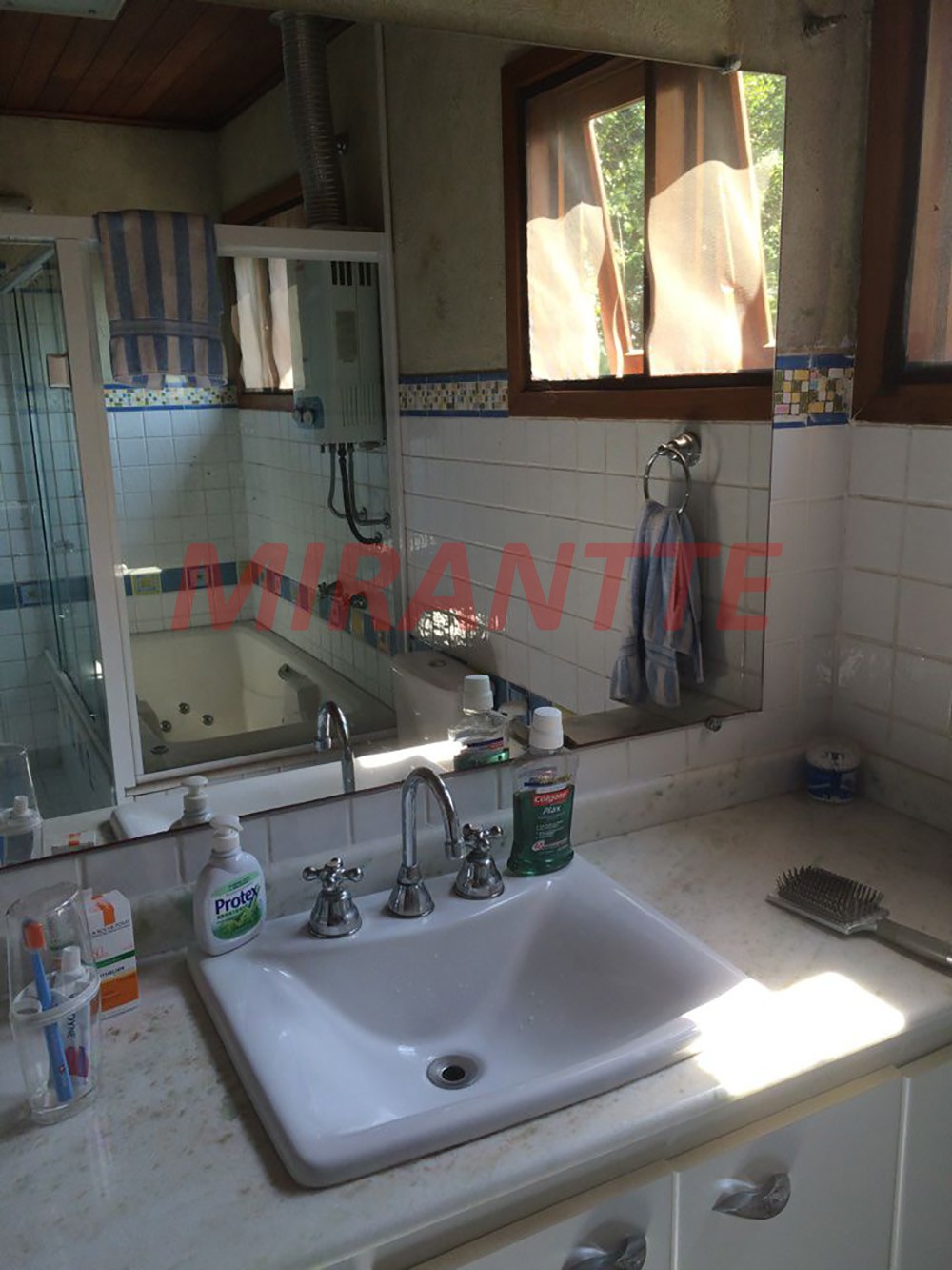 Sobrado de 350m² com 4 quartos em Serra da Cantareira