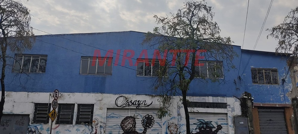 Comercial de 300m² em Parque Casa De Pedra