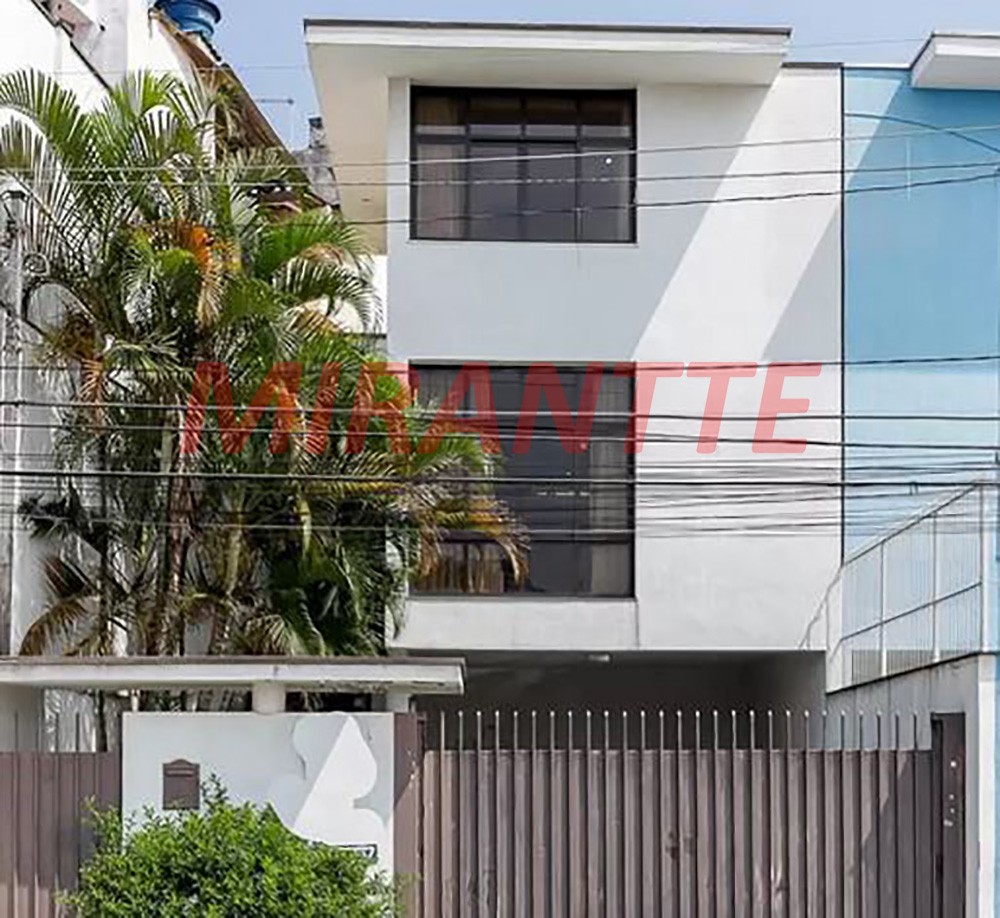Sobrado de 193m² com 4 quartos em Vila Maria Alta