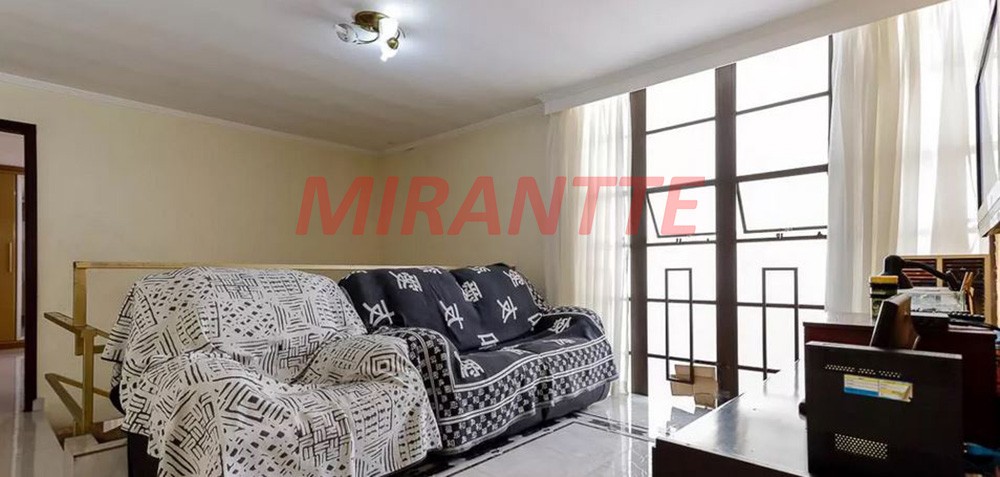 Sobrado de 193m² com 4 quartos em Vila Maria Alta