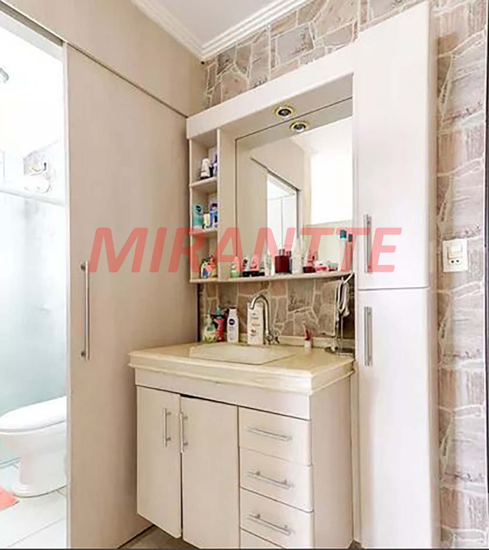Sobrado de 193m² com 4 quartos em Vila Maria Alta