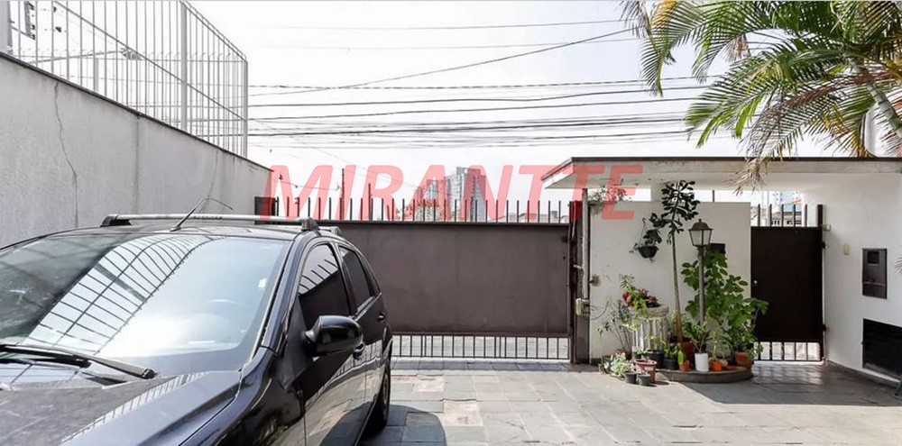 Sobrado de 193m² com 4 quartos em Vila Maria Alta