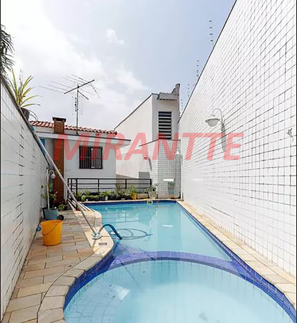 Sobrado de 193m² com 4 quartos em Vila Maria Alta