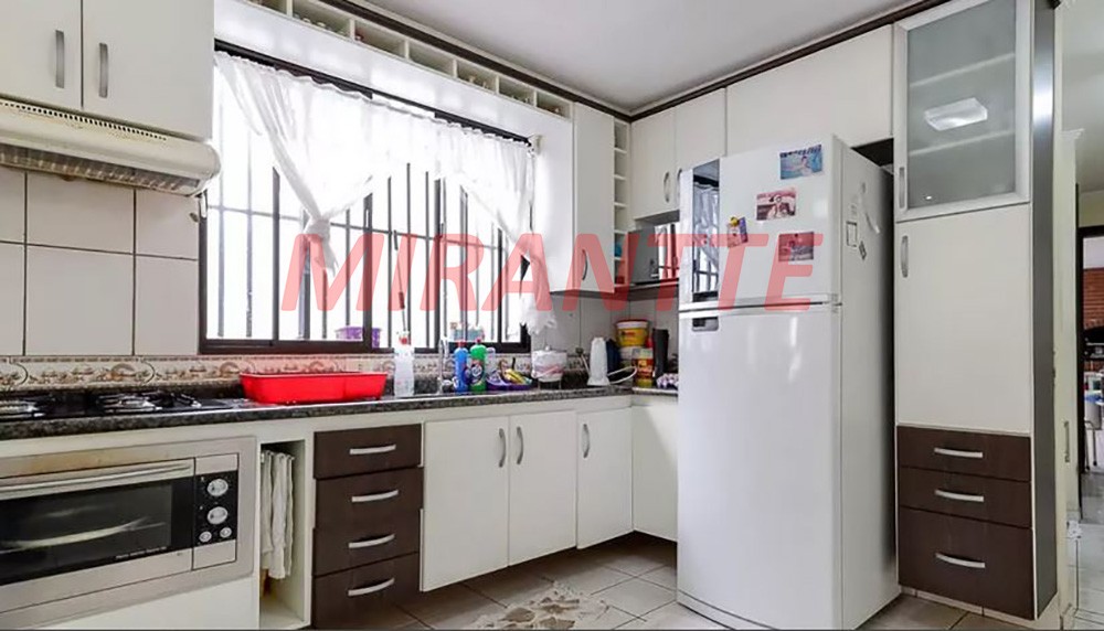 Sobrado de 193m² com 4 quartos em Vila Maria Alta