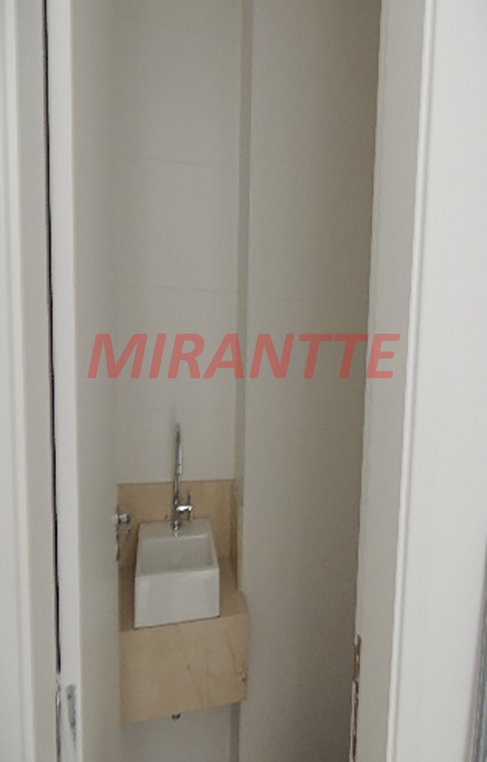 Comercial de 100m² em Santa Cecilia