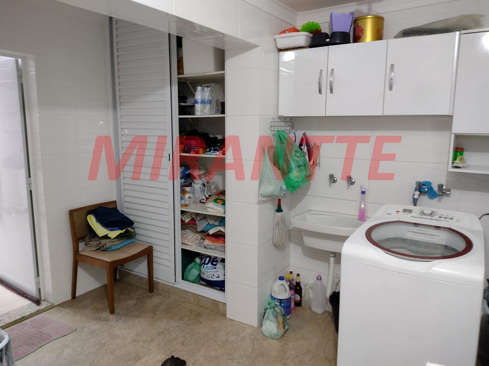 Sobrado de 135m² com 3 quartos em Parque Vitória