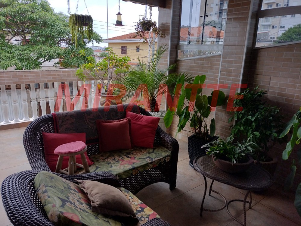 Sobrado de 135m² com 3 quartos em Parque Vitória