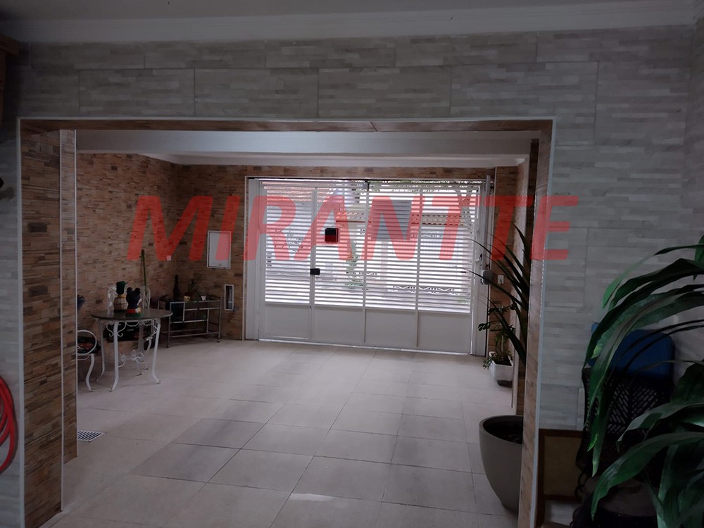 Sobrado de 135m² com 3 quartos em Parque Vitória