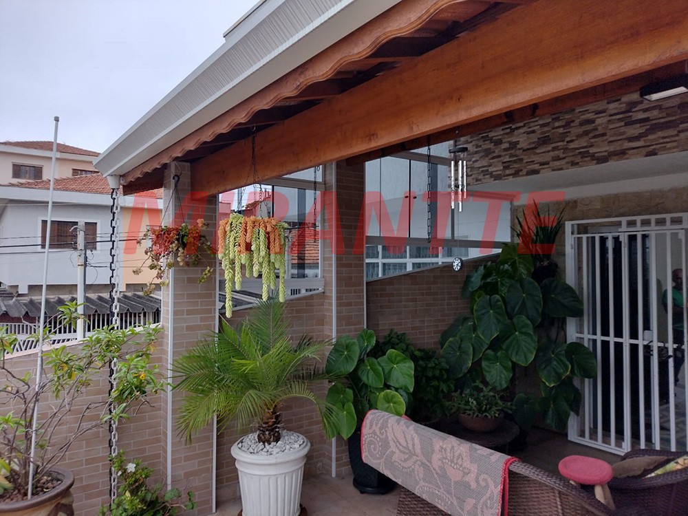 Sobrado de 135m² com 3 quartos em Parque Vitória