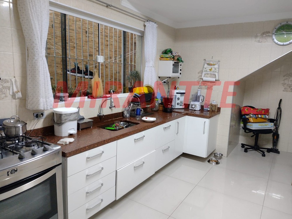 Sobrado de 135m² com 3 quartos em Parque Vitória