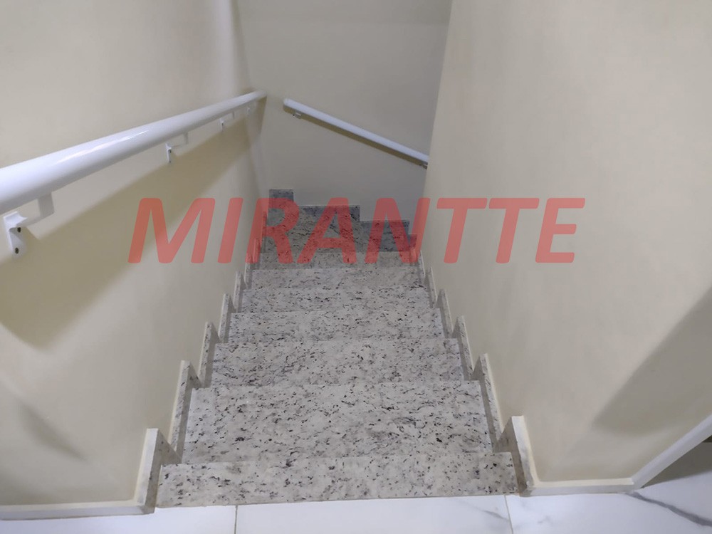 Sobrado de 135m² com 3 quartos em Parque Vitória