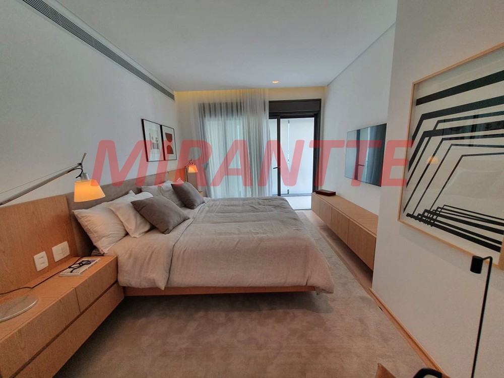 Apartamento com 4 quartos em Vila Nova Conceição