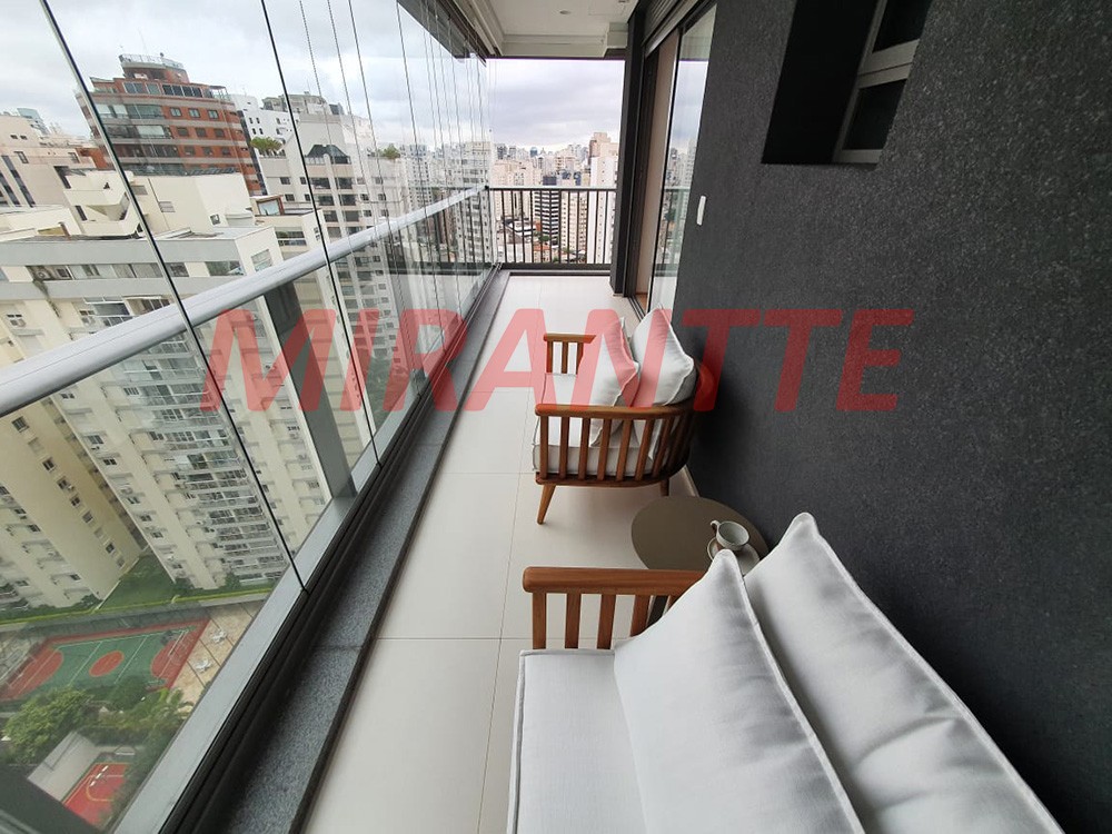 Apartamento com 4 quartos em Vila Nova Conceição