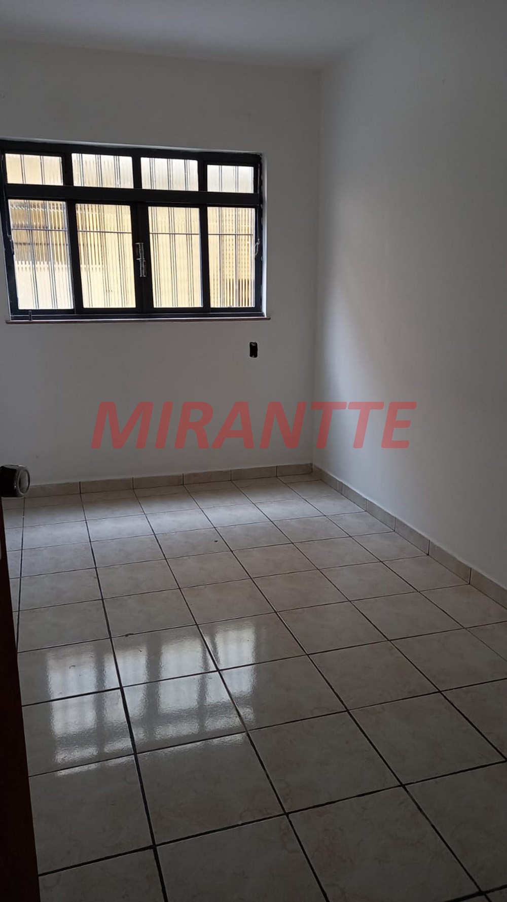 Sobrado com 4 quartos em Vila Irmaos Arnoni