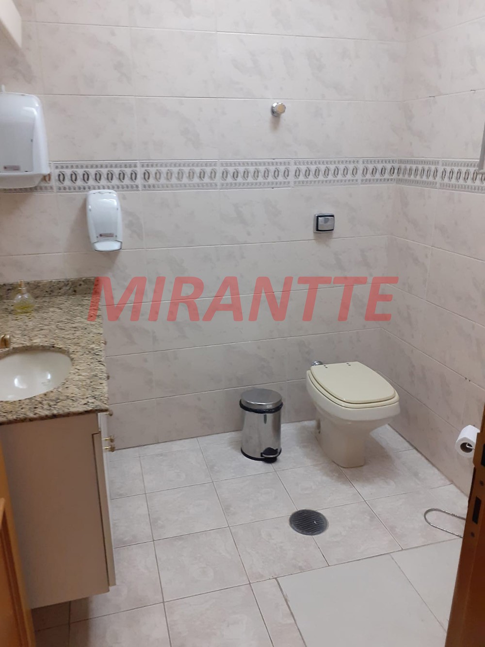 Sobrado de 296m² com 6 quartos em Jardim São Paulo