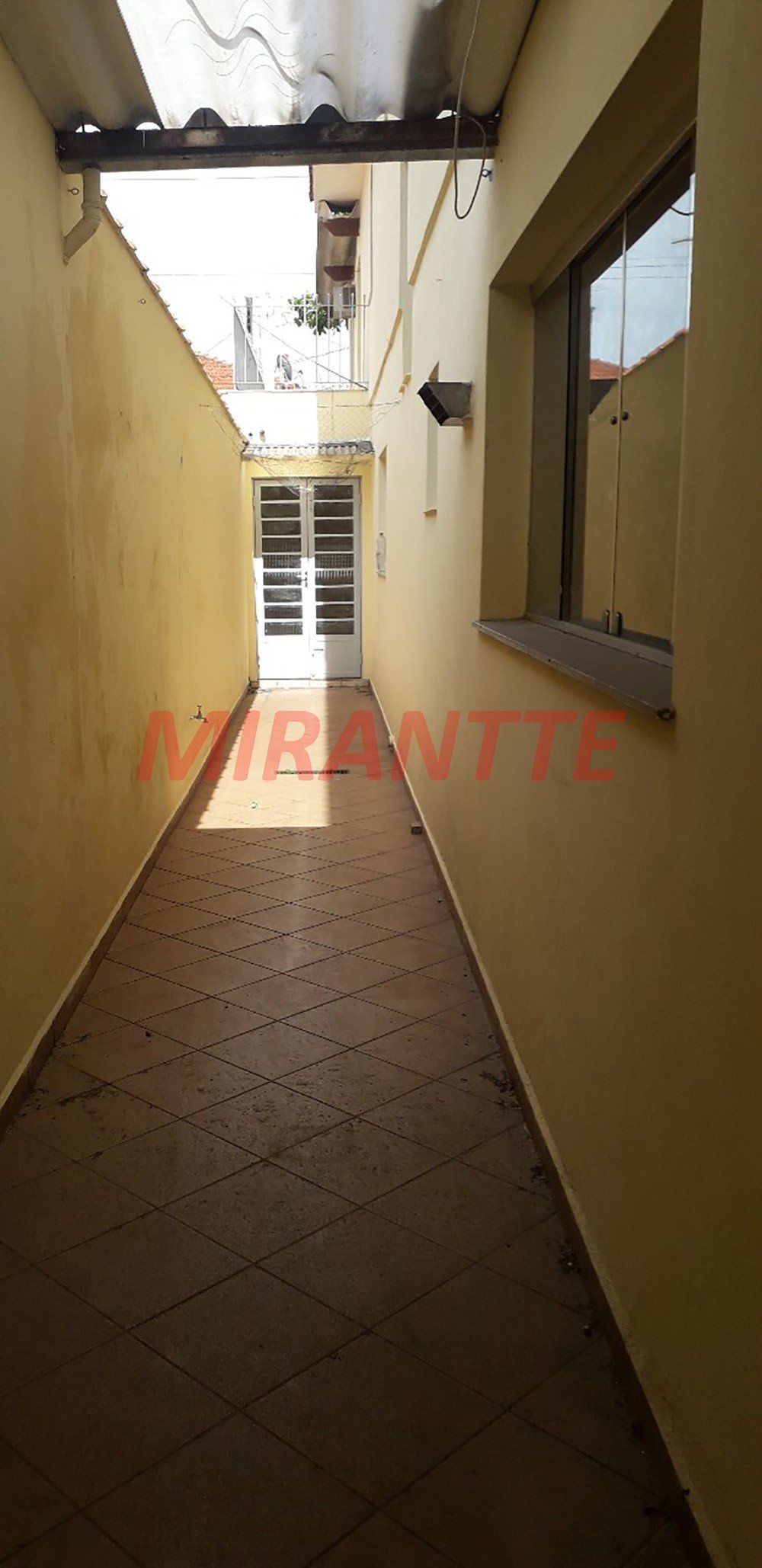 Sobrado de 200m² com 3 quartos em Vila Constança