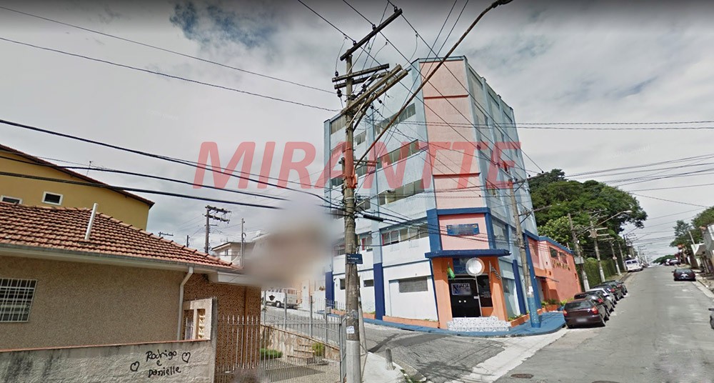 Comercial de 800m² em Limão
